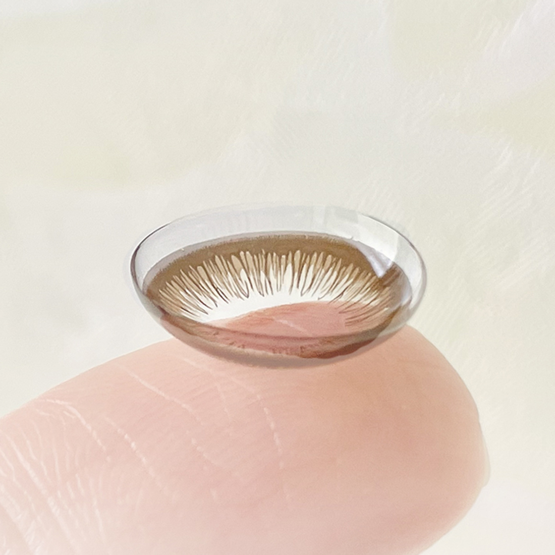 Lash Extensions and Contact Lens